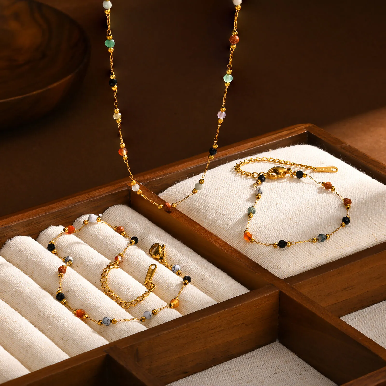 Jc Jewelry & Watches Photos - سلسلة خرز من الحجر الطبيعي، سوار