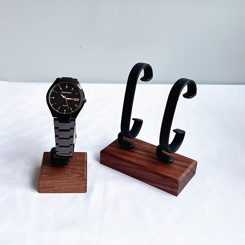 حامل عرض مجوهرات خشبي على شكل  - مراجعة Jewelry And Watches Inc وسعره